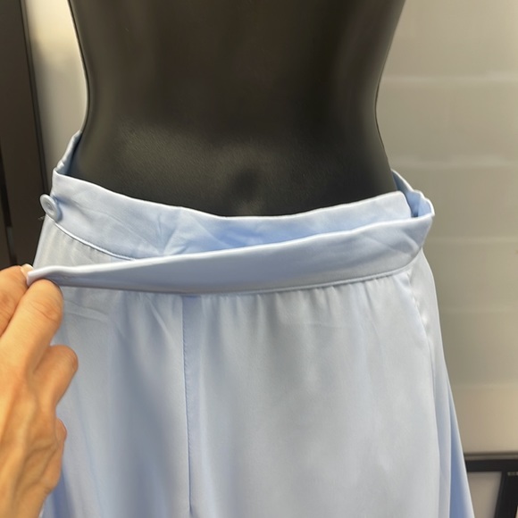 Woman’s Gorgeous floor length skirt - Picture 3 of 3